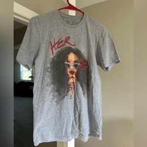 Grey t-shirt. Size S